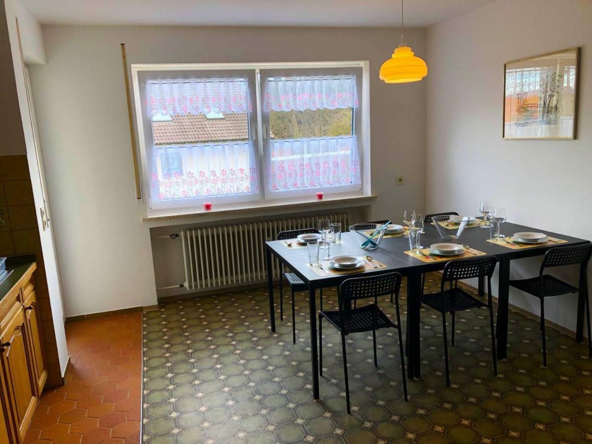Ferienwohnungen / Ferienhaus Adelsried Екстер'єр фото